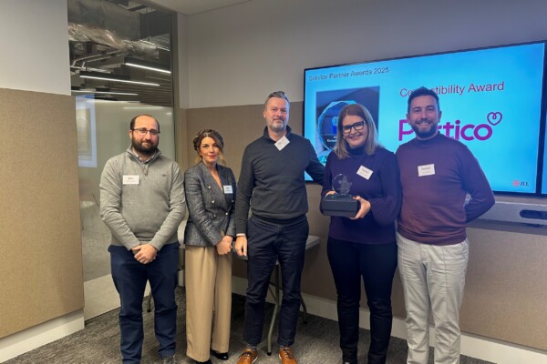 Service with Heart in Action at Portico x JLL